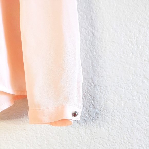 Candie's Peachy Pink Medium Blouse - Picture 4 of 4